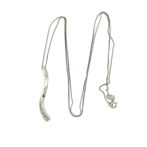 14k/10k Diamond Wavy Pendant Necklace - Picture 5 of 9